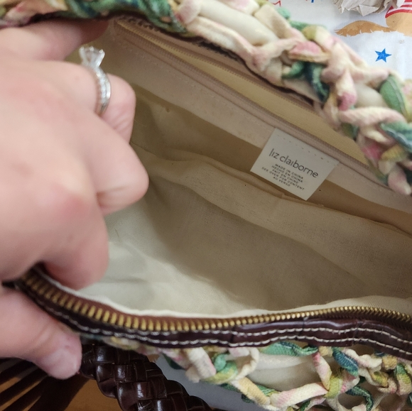 Liz Claiborne Crochett Pattern Purse - Picture 6 of 8